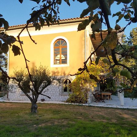 Апартаменти La Provencale Юзес Екстер'єр фото