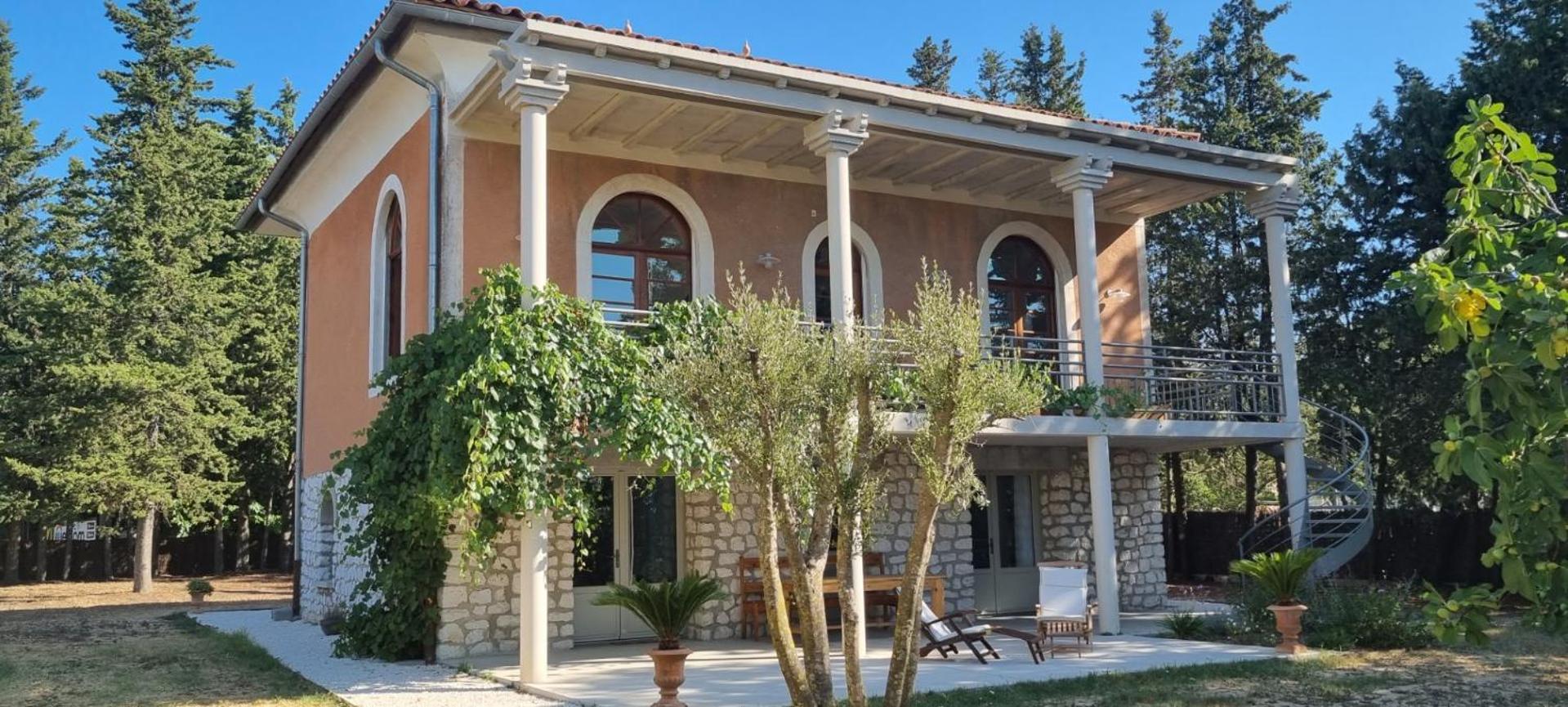 Апартаменти La Provencale Юзес Екстер'єр фото